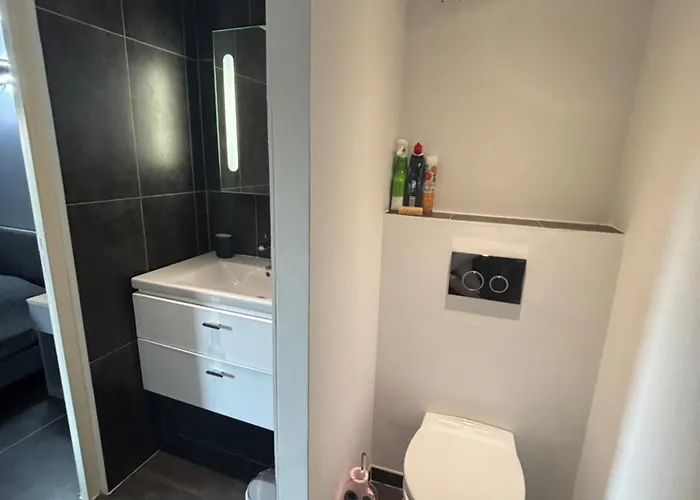 St Joseph Вілла *