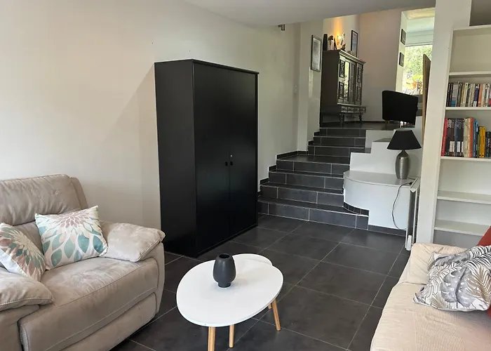 St Joseph Вілла *