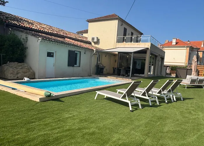 St Joseph Сен-Тропе