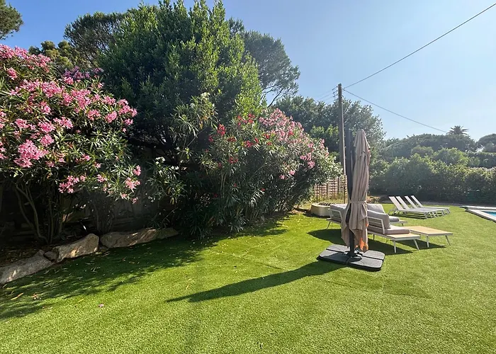 St Joseph Вілла *